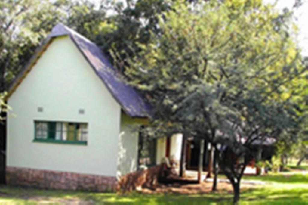 Kareekloof Game Farm *